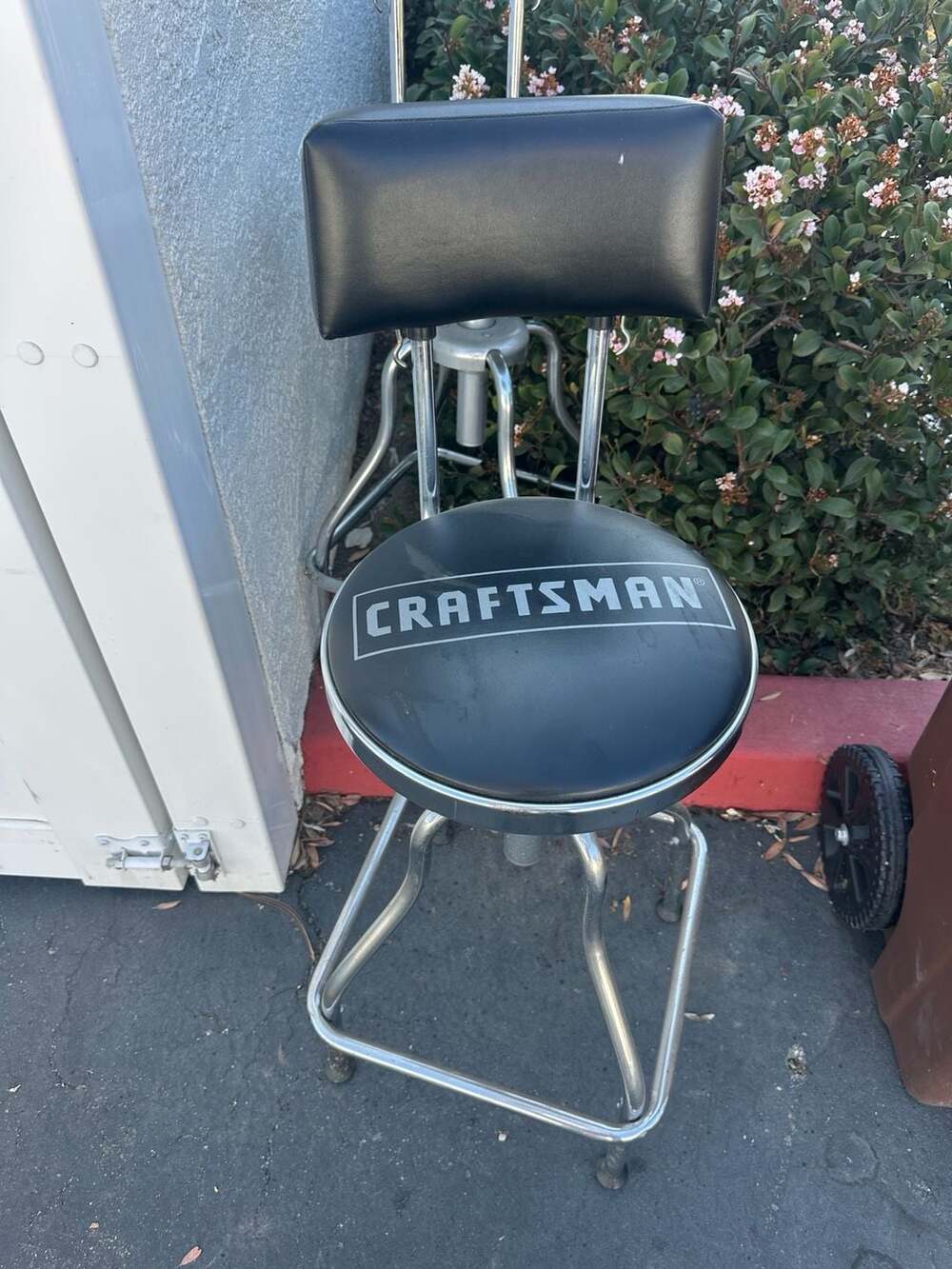 Craftsman Adjustable Height Swivel Workshop Stool with Backrest